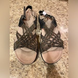 NWT Clark’s Sandals size 10W